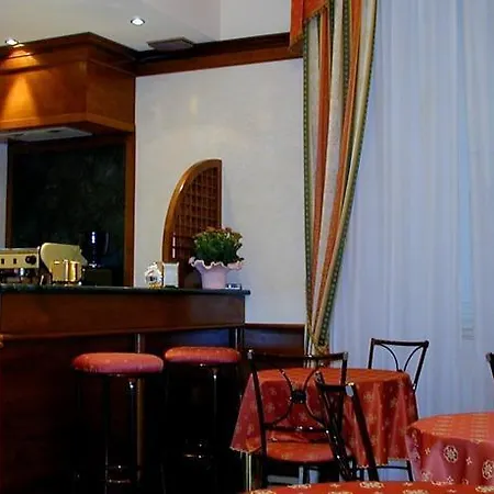Baltik Hotel 2*