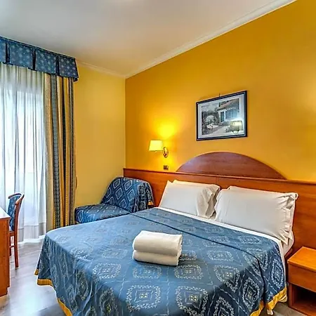 Baltik Hotel 2*